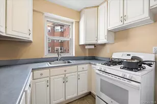 235 Garth Rd, Scarsdale, NY 10583 - Photo 14