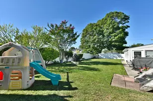 283 W Gates Ave, Lindenhurst, NY 11757 - Photo 32