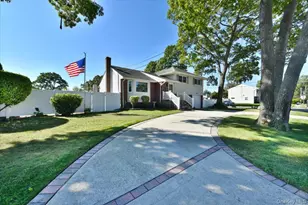 283 W Gates Ave, Lindenhurst, NY 11757 - Photo 2