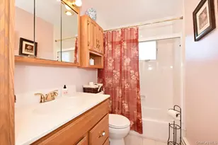 283 W Gates Ave, Lindenhurst, NY 11757 - Photo 28