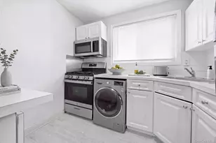 985 Fenwood, Valley Stream, NY 11580 - Photo 4