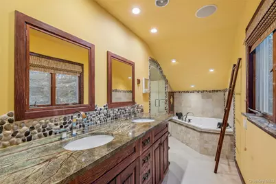 287 Peconic Terrace, Calverton, NY 11933 - Photo 8