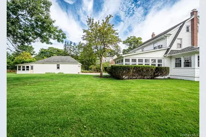 132 Washington Avenue, Patchogue, NY 11772 - Photo 28
