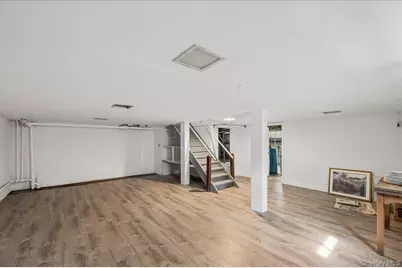 132 Washington Avenue, Patchogue, NY 11772 - Photo 24