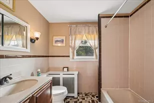 132 Washington Ave, Patchogue, NY 11772 - Photo 20