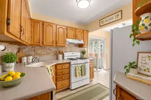 54 Sullivan Rd, Farmingdale, NY 11735 - Photo 4