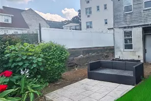 3287 Radio Dr, Bronx, NY 10465 - Photo 14