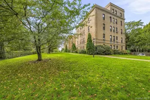 43 Calton Rd, New Rochelle, NY 10804 - Photo 24