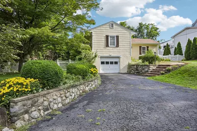 1 Brentwood Drive, Pleasantville, NY 10570 - Photo 2