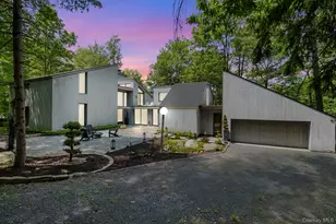 19-21 Lincoln Terrace, Middletown, NY 10940 - Photo 2