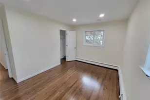 22 Brian Dr, East Islip, NY 11730 - Photo 10