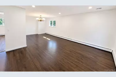 22 Brian Drive, East Islip, NY 11730 - Photo 2