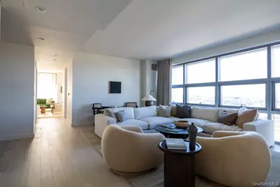 131-01 40th Road #19M, Flushing, NY 11354 - Photo 4
