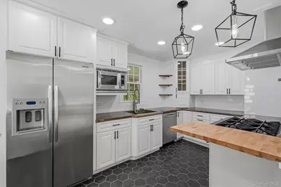 3 Kinderhook Drive, Poughkeepsie, NY 12603 - Photo 8