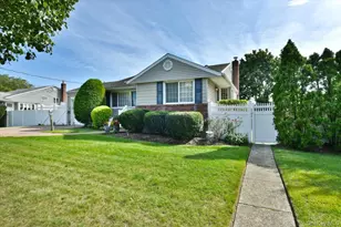 216 Linden St, Massapequa Park, NY 11762 - Photo 4
