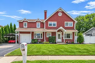 16 Bragg Dr, Lake Grove, NY 11755 - Photo 2