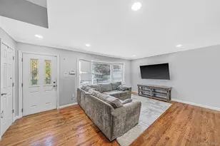 6 Otsego Pl, Commack, NY 11725 - Photo 6
