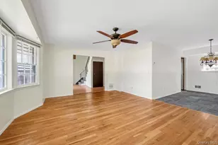 136 Broadway, Greenlawn, NY 11740 - Photo 8
