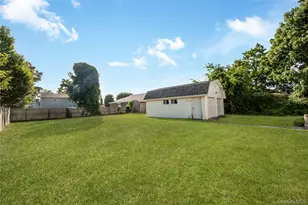 86 Union Ave, Islip, NY 11751 - Photo 10
