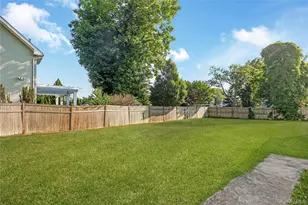 86 Union Ave, Islip, NY 11751 - Photo 6