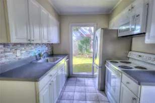 49 Radcliff Ave, Port Washington, NY 11050 - Photo 26