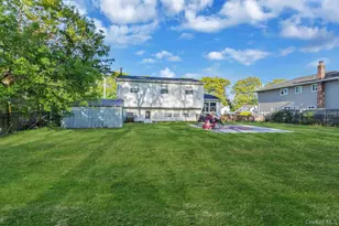 39 Superior St, Port Jefferson Station, NY 11776 - Photo 28