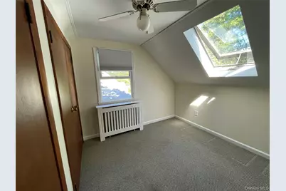361 S Clinton Avenue, Lindenhurst, NY 11757 - Photo 28
