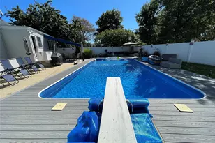 361 S Clinton Ave, Lindenhurst, NY 11757 - Photo 38