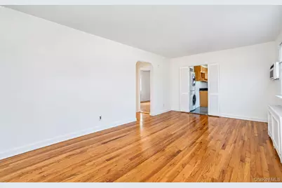 260-13 74th Avenue #1 G, Glen Oaks, NY 11004 - Photo 2