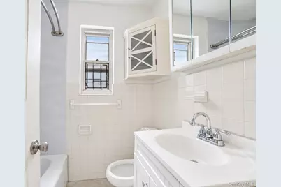 260-13 74th Avenue #1 G, Glen Oaks, NY 11004 - Photo 6