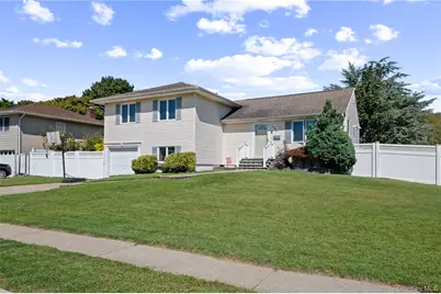 3993 Bernice Road, Seaford, NY 11783 - Photo 24