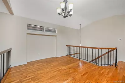 61-26 233 Street, Oakland Gardens, NY 11364 - Photo 8