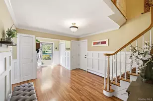17 White Cliff Ln, Nesconset, NY 11767 - Photo 8