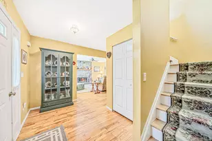 8 Sommerset Dr, Yaphank, NY 11980 - Photo 10