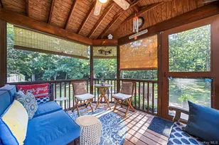 8 Sommerset Dr, Yaphank, NY 11980 - Photo 34