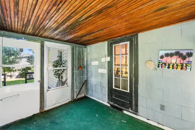 36 Maryton Road, White Plains, NY 10603 - Photo 26