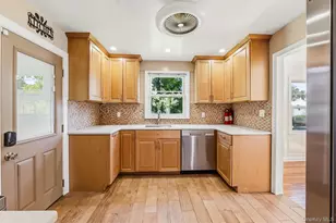 36 Maryton Rd, White Plains, NY 10603 - Photo 12