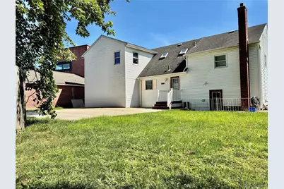 204 Bayside Avenue, Oceanside, NY 11572 - Photo 24