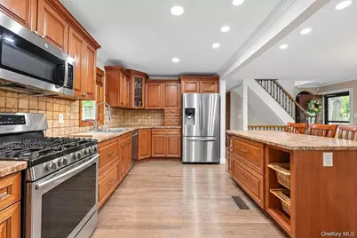 15 Hillcrest Avenue, Port Jefferson, NY 11777 - Photo 14