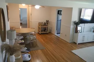 200 Merrick Rd, Amityville, NY 11701 - Photo 16