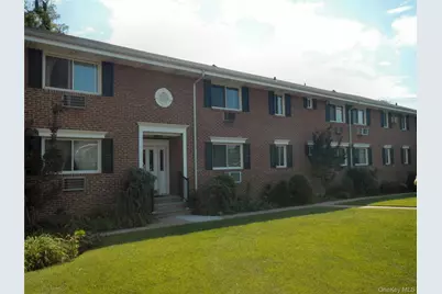 200 Merrick Road #H, Amityville, NY 11701 - Photo 2