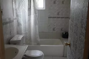 4350 Grace Ave, Bronx, NY 10466 - Photo 20