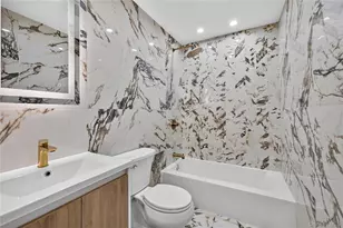31 Rosemary Pl, East Islip, NY 11730 - Photo 14