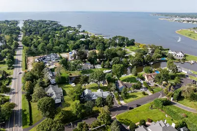 2 Gibb Lane, Islip, NY 11751 - Photo 6