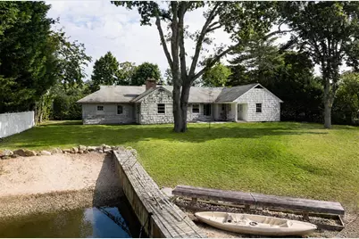 2 Gibb Lane, Islip, NY 11751 - Photo 10
