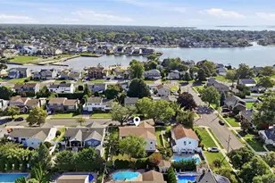 16 Merritt Ave, Massapequa, NY 11758 - Photo 34