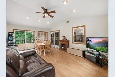 14 Karl Court, Congers, NY 10920 - Photo 16