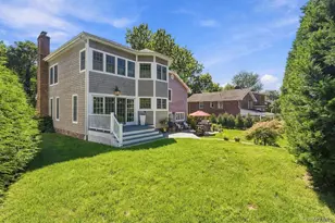 4 Bayview Cir, Manhasset, NY 11030 - Photo 24