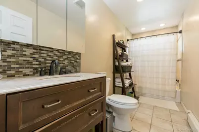 941 Montauk Avenue, Islip Terrace, NY 11752 - Photo 10