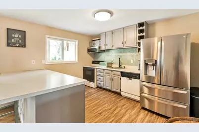 941 Montauk Avenue, Islip Terrace, NY 11752 - Photo 8